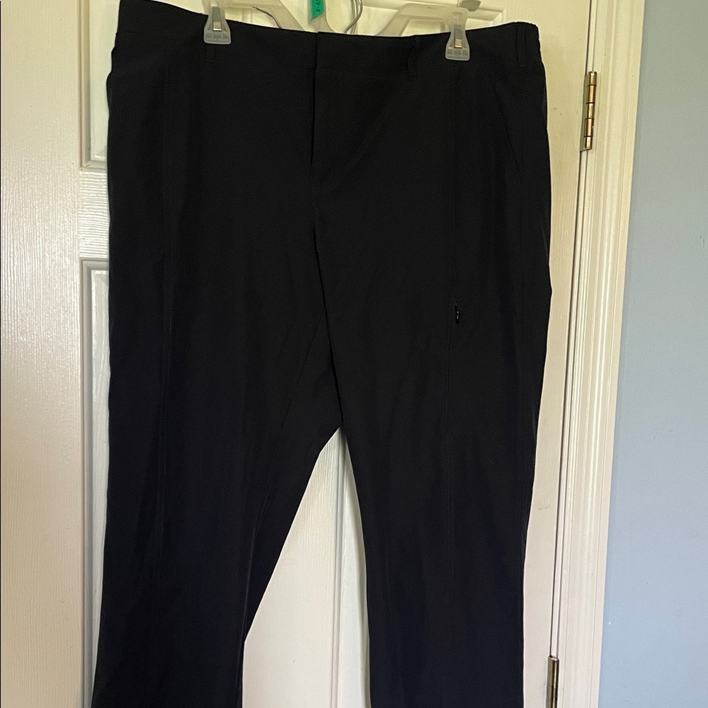 Kirkland Signature Women's Black Travel Pants